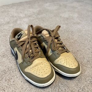 Nike Men's Beige and Olive Sneakers